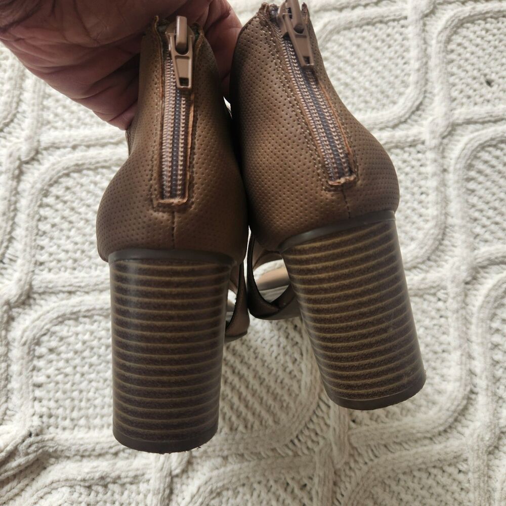 a.n.a. Beige Open Toe Theo Booties Size 6.5 - Picture 5 of 7